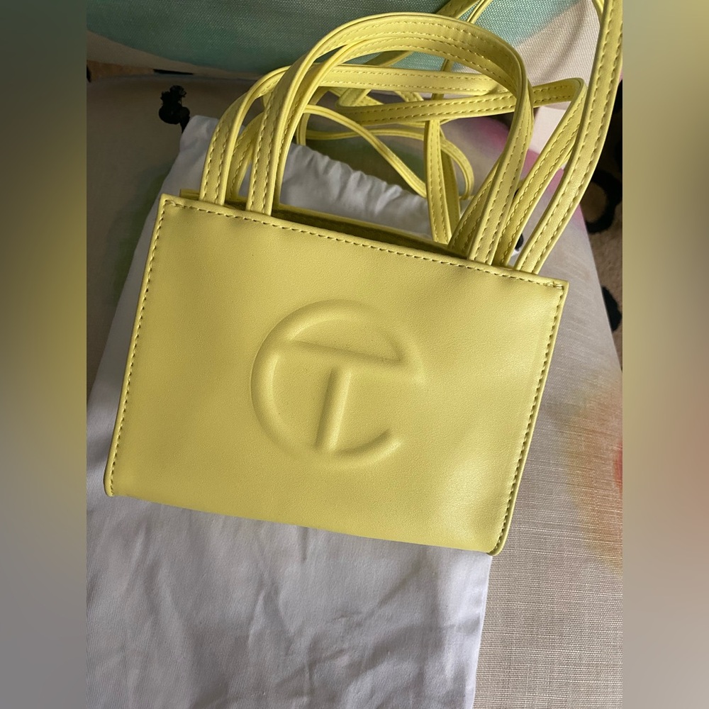 Telfar Small Shopper in Margarine! Never Used, sold out on website - Picture 4 of 4